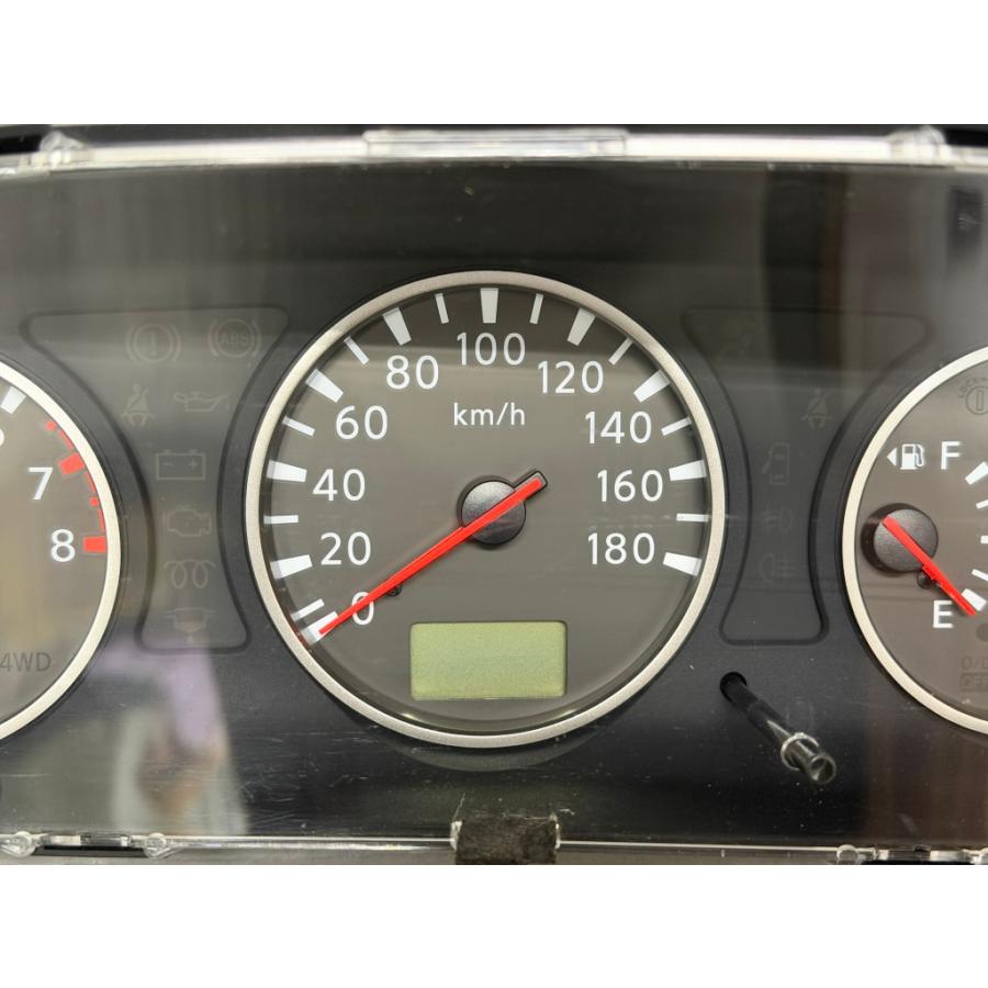 エクストレイル X(NT30 T30) 純正 スピードメーター タコメーター 破損