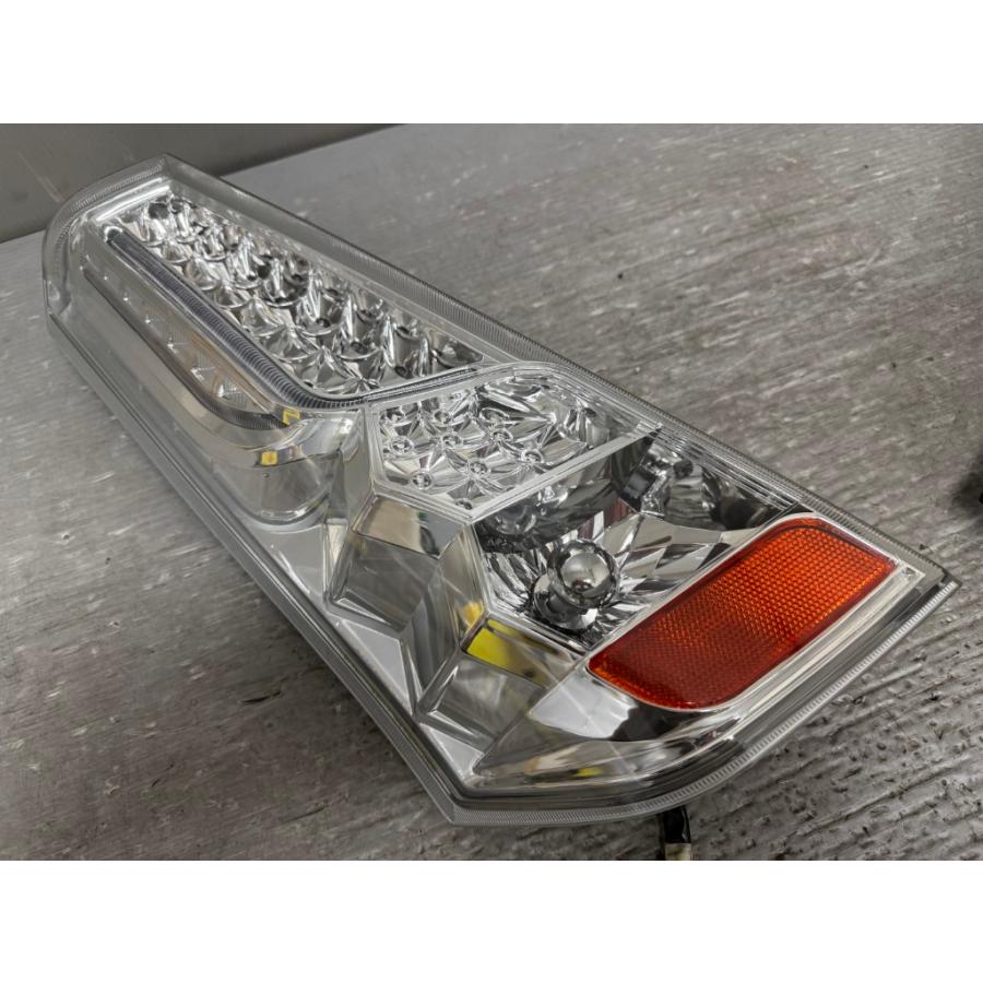 ワゴンR FXリミテッド(MH23S WFXE-S2) 社外 IH GROUP テールランプ