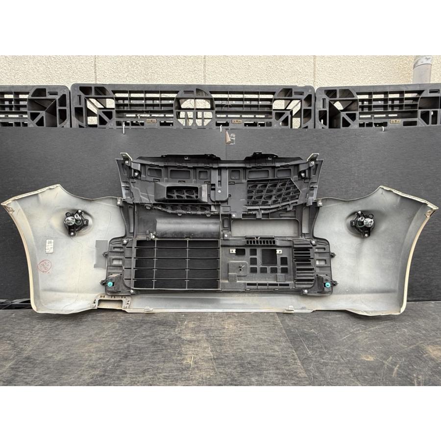 日産（NISSAN） モコ X 前期(MG33S) 純正 フロントバンパー ZGF ミルク