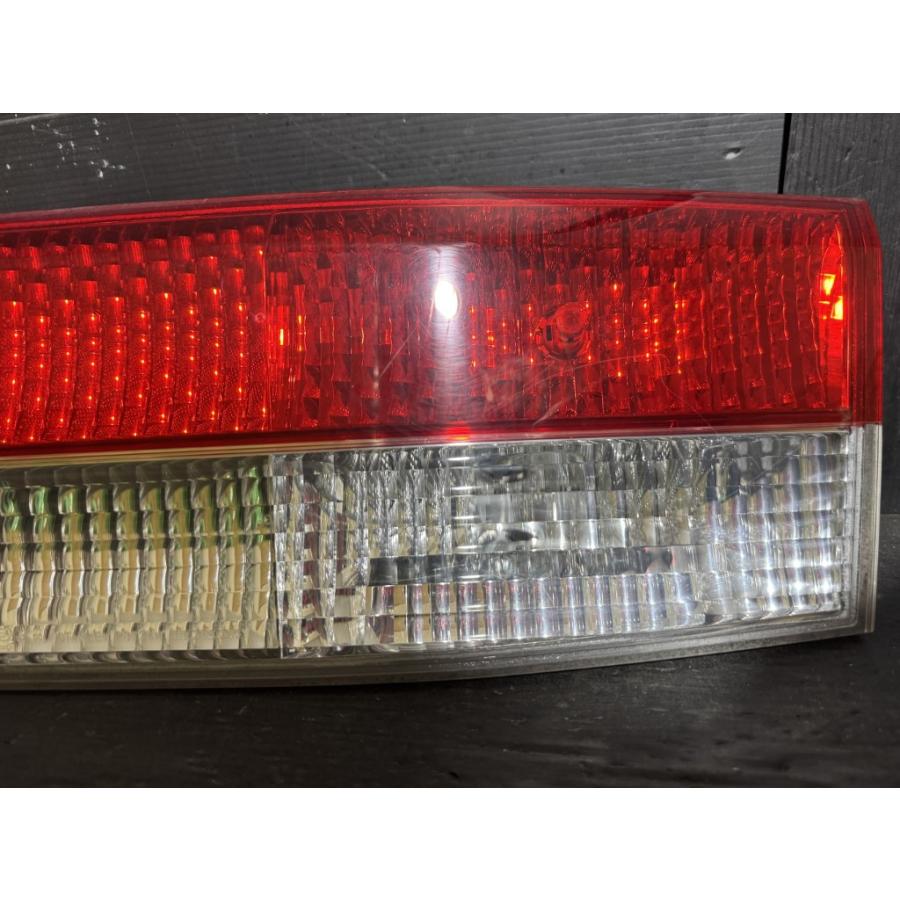 インスパイア 30TL (UC1) 純正 右テールランプ テールライト フィニッシャー P3734 P3733 スタンレー 動作保証 ホンダ Honda p061675の画像
