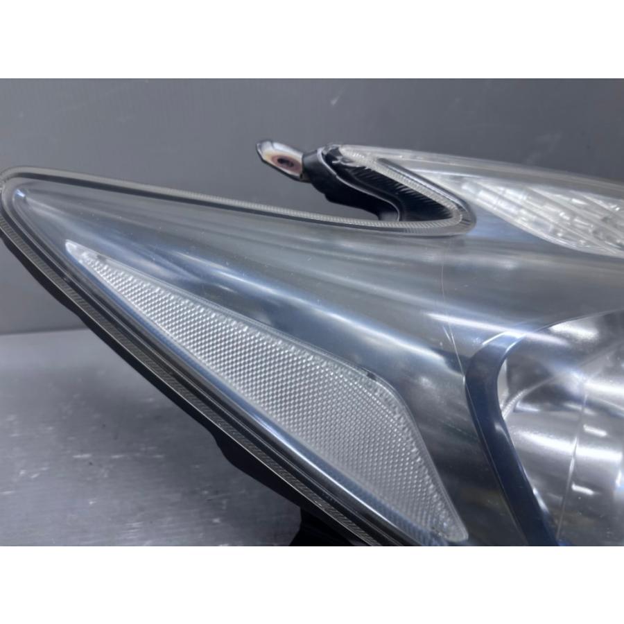 プリウス S LEDエディション 前期 (ZVW30) 純正 LED ヘッドライト 47