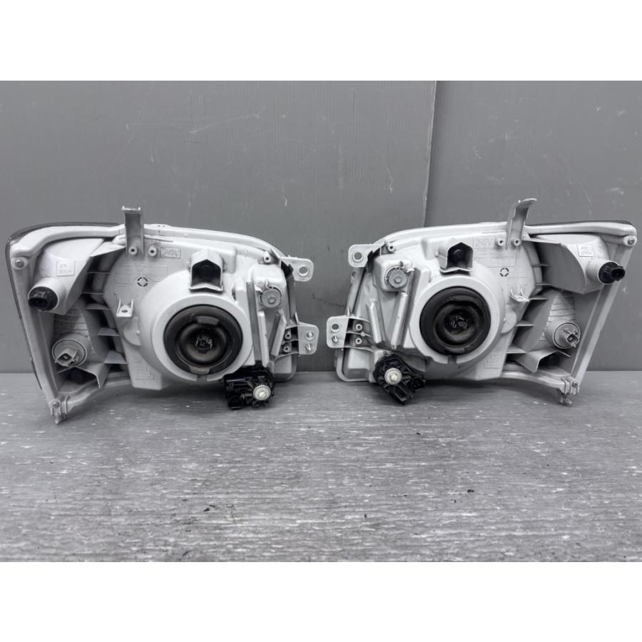 トヨタ ピクシス バン CR 前期 (S321M) 純正 ヘッドライト ハロゲン 100-51771 左右セット ヘッドランプ 右 左 コイト 動作保証 p061684の画像