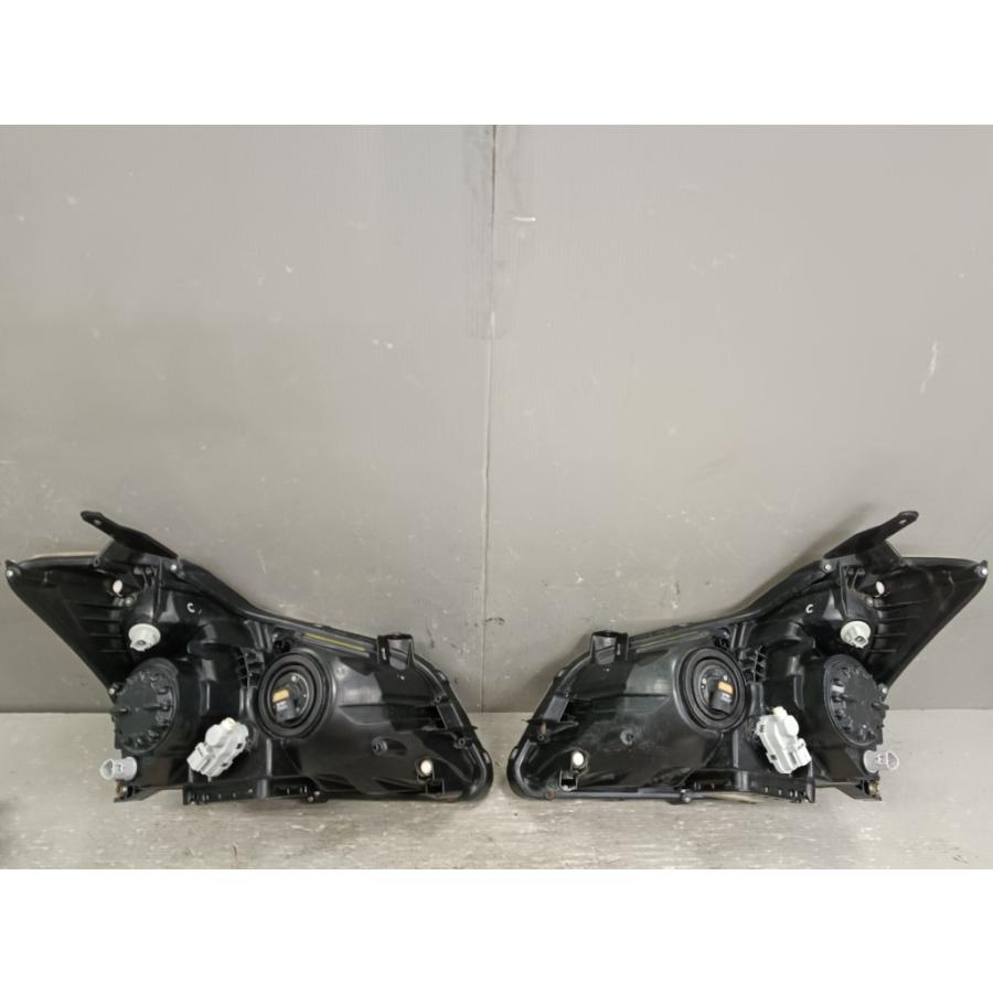 トヨタ（TOYOTA） ブレイド 前期 (AZE156) HID ヘッドライト 12-523