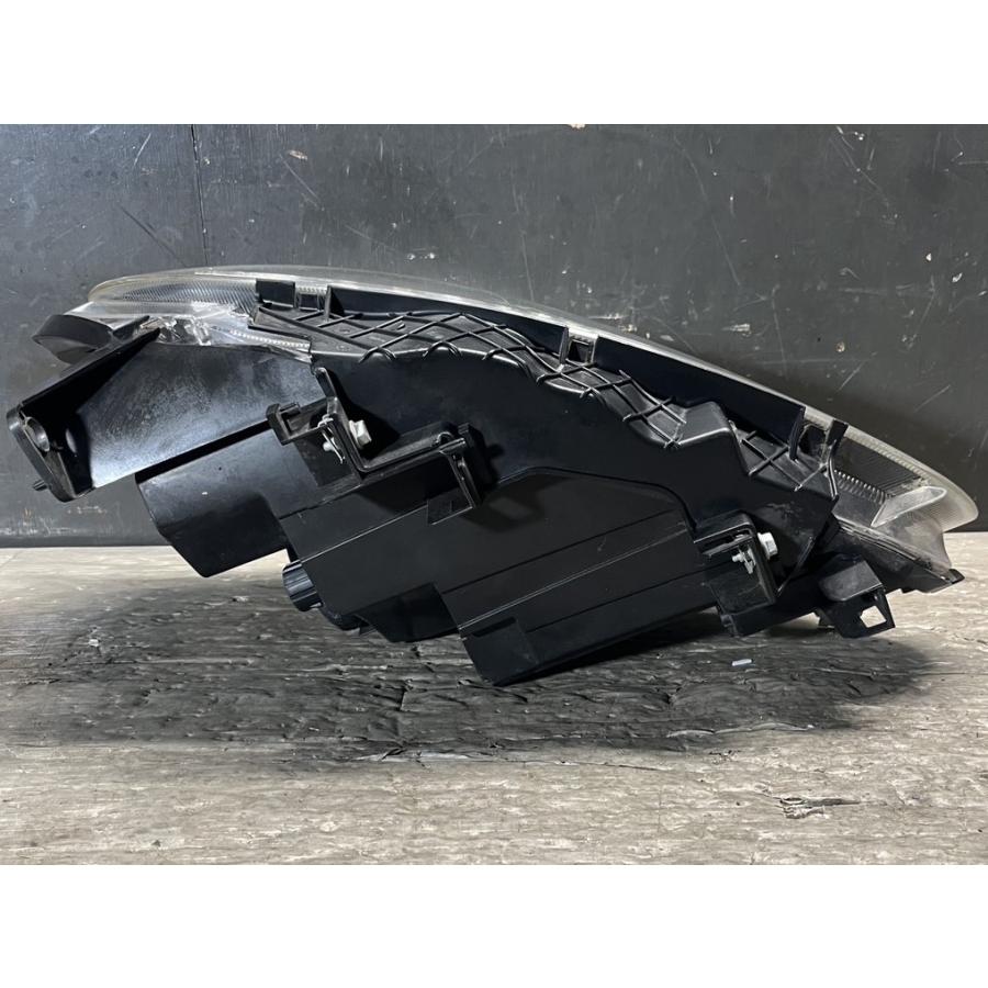 フィアット プント エヴォ 右H 純正 右 ハロゲン ヘッドライト レベ ヘッドランプ イタリア車 イタ車 89102045DX 破損無 Fiat p062307_3