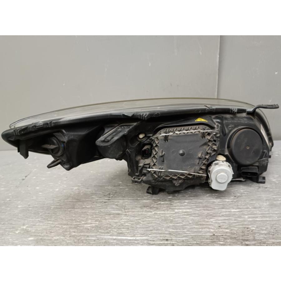 ルノー（RENAULT） メガーヌ エステート GTライン (KZM4R) 純正 左 HID