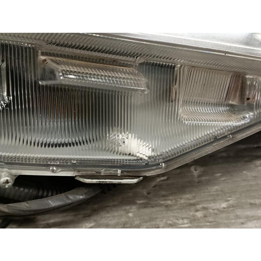 クラウン 18 3.0 ロイヤルサルーン 60th 後期 (GRS182) HID ヘッド