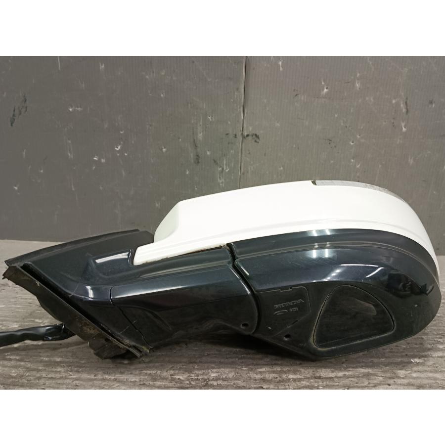ホンダ（HONDA） エリシオン SZ (RR5) 純正 左ドアミラー ウィンカー