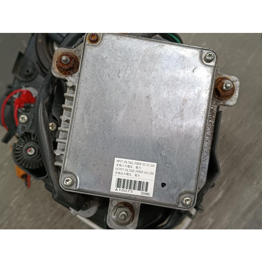 三菱（MITSUBISHI） アイミーブ (HA3W) HID ヘッドライト 左右