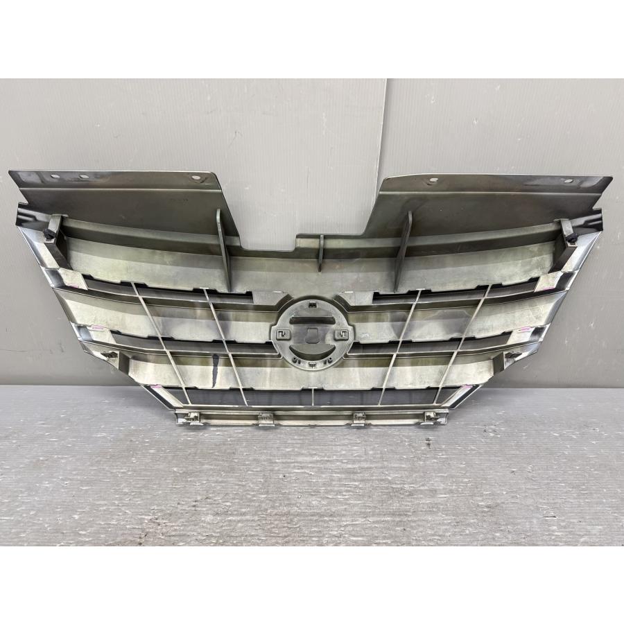セレナ 日産 (C26) 純正 メッキ フロントグリル 62310-1VF0A Nissan