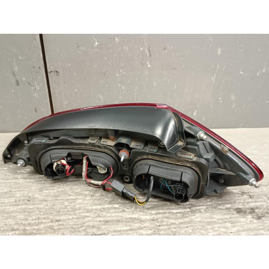  Z4 E89 純正 左テールランプ 7191775-11 BMW BMW Z4 20i E89 右H (LL20) 純正 左 テールランプ 7191775-11