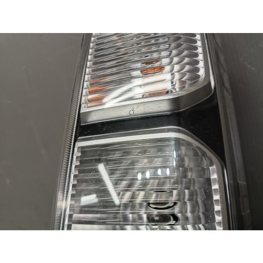 N-BOX 車イス仕様 G 中期 (JF1) 純正 右テールランプ D105 動作保証