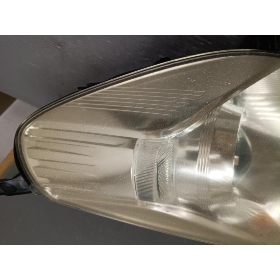 トヨタ iQ（KGJ10系）純正ハロゲンヘッドライト左右セット トヨタ（TOYOTA） iQ 100G (KGJ10) 純正 ハロゲン ヘッドライト 74-1