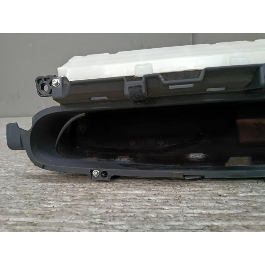 プリウス G 前期 (ZVW30 ZVW30-AHXGB) 純正 スピードメーター 181555km