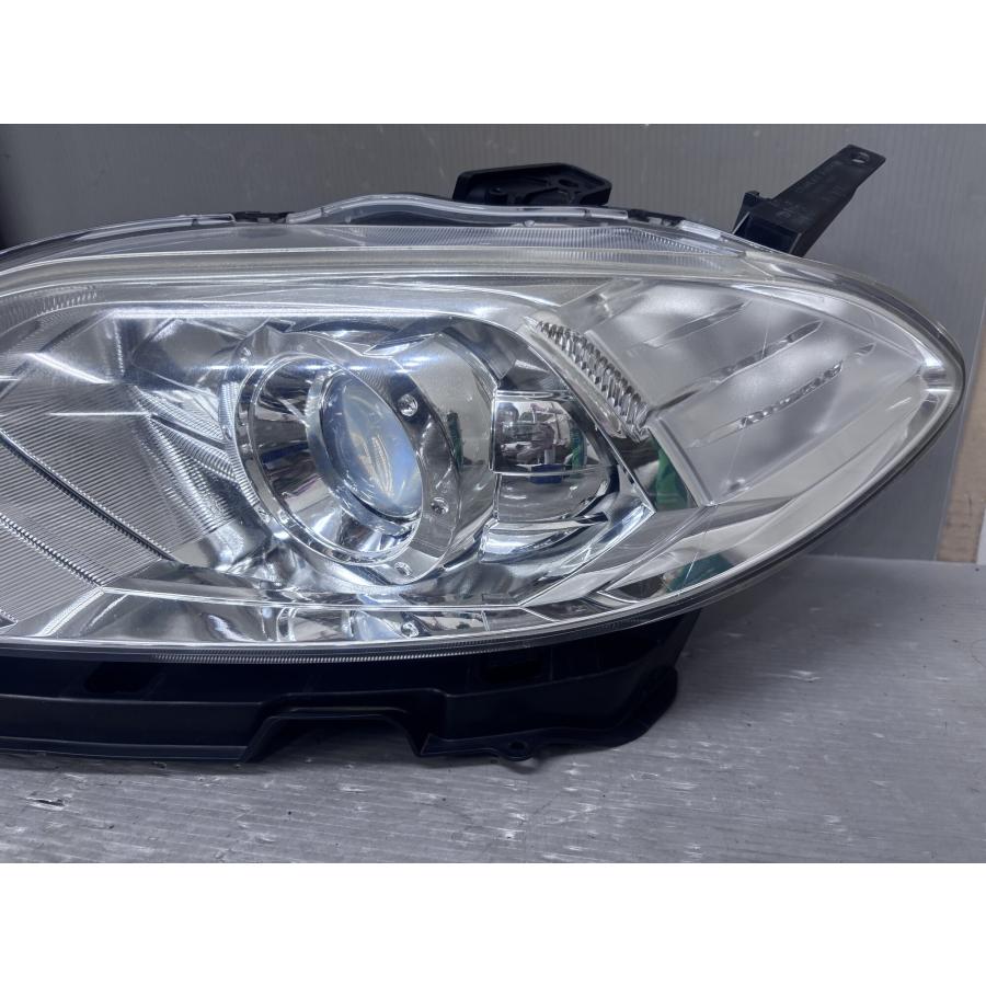 ホンダ（HONDA） エディックス 20X (BE3) 純正 HID ヘッドライト P4644