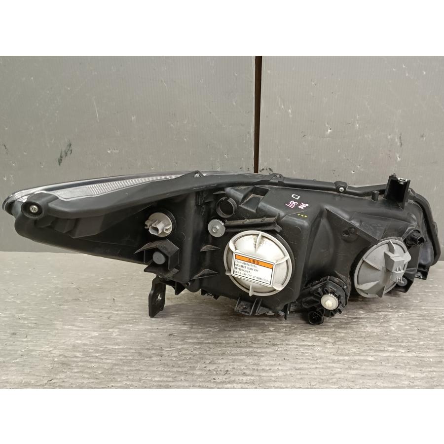 ストリーム RSZ 前期 (RN6) 純正 HID 左 ヘッドライト 100-22652