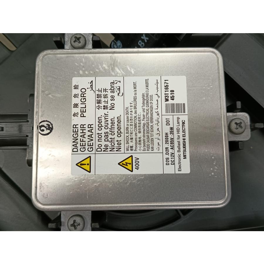 ホンダ ストリーム rn6前期 ヘッドライト 左右 HID バラスト付き 純正 ストリーム RSZ 前期 (RN6) 純正 HID 左 ヘッドライト 100-22652