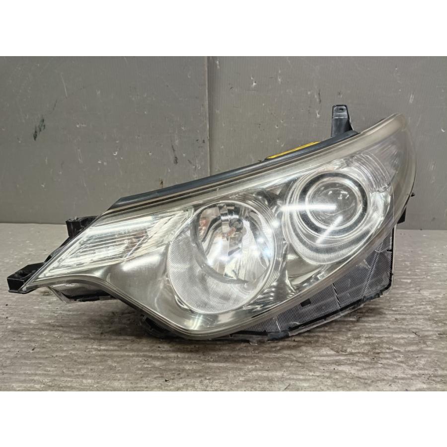 エスティマ アエラス Sパッケージ 4WD (ACR55W) HID 左ヘッドライト 打