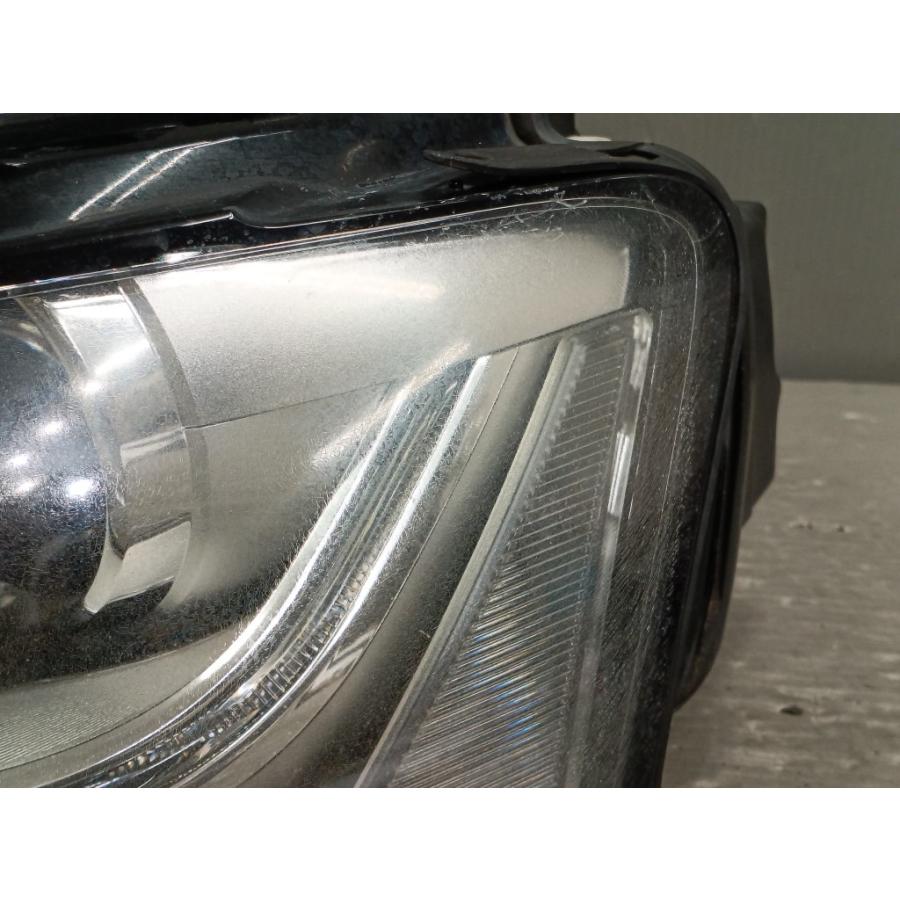 Audi（アウディ） A4 アバント 2.0T 後期(8K B8) 純正 HID 左ヘッド