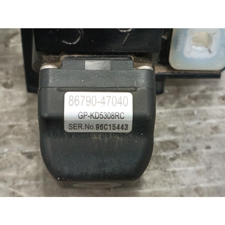 プリウス S (ZVW30) 純正 バックカメラ 86790-47040 破損無 リアカメラ