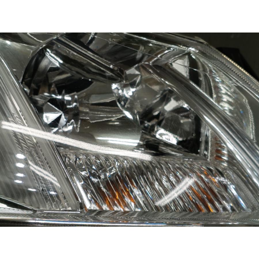 クラウン 200系 ロイヤルサルーン 前期 (GRS202) HID 右ヘッドライト