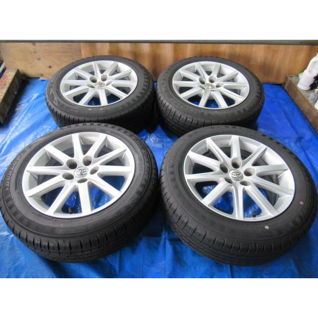 トヨタ 17-7.5J 5H/114.3 ET45 + DUNLOP RV504 215/60R17 中古4本