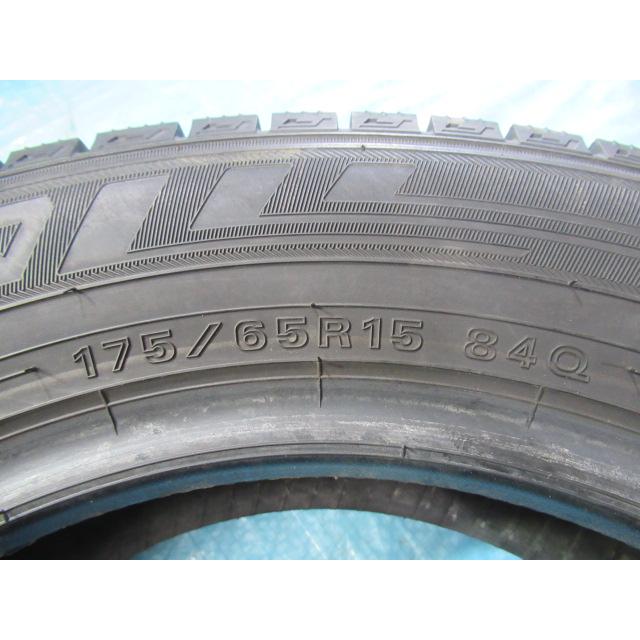 エア漏点検済！バリ溝7〜9分山！冬タイヤ DUNLOP WINTERMAXX WM03 175/65R15 84Q 2020年製 中古4本セット Z01110の画像