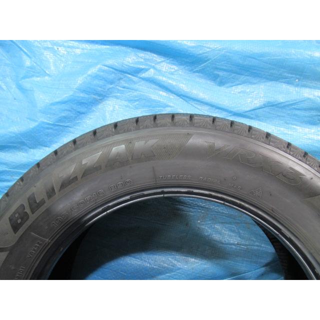 195/60R16 89Q スタッドレスタイヤ BRIDGESTONE BLIZZAK VRX3 バリ溝9分山 2021年製 中古2本セット エア漏れ点検済み Z01974の画像