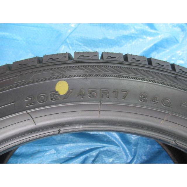 205/45R17 84Q スタッドレスタイヤ DUNLOP WINTERMAXX WM03 バリ溝9分 