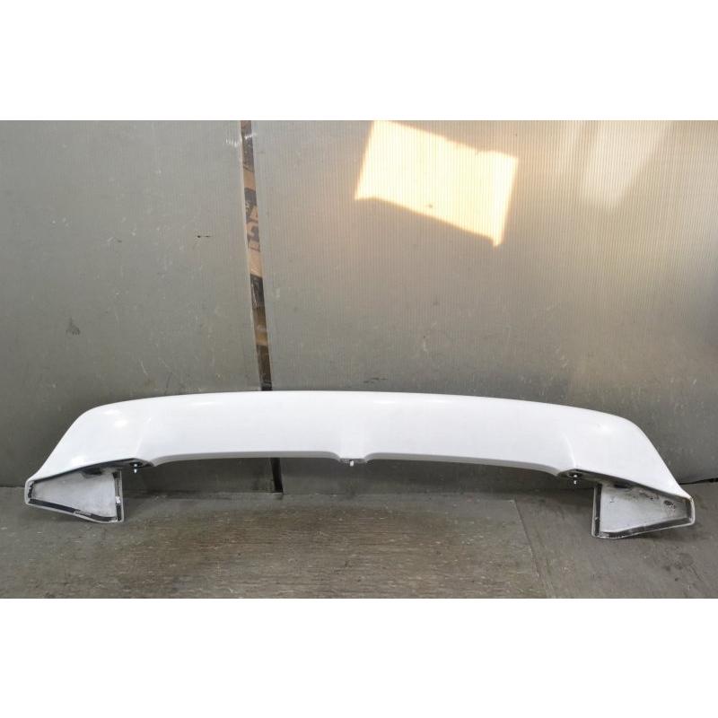 日産 ウイングロード（Y11前期型） リアウイング