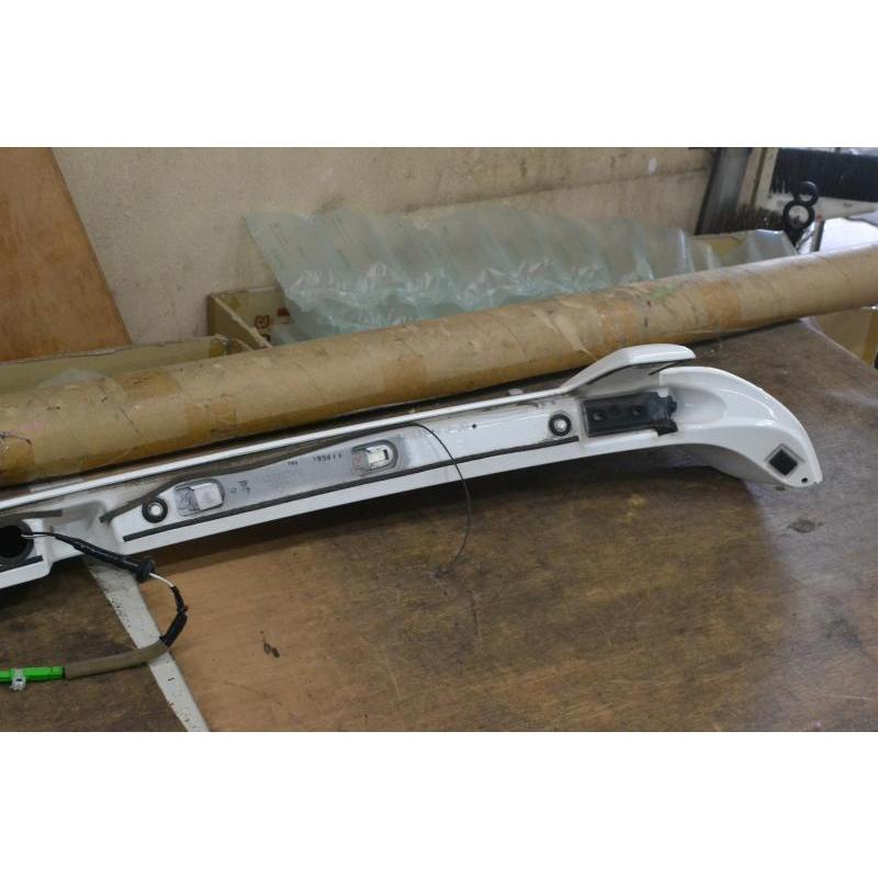新車外し　ステップワゴンリアウィング純正品 ステップワゴン スパーダ S 後期(RG1 RG2)純正 破損無 動作保証 リア