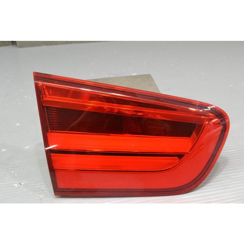  116i 118i 120i Mスポーツ LED 左 テールランプ BMW 118i 右ハンドル 後期(F20) 純正 左テールランプの フィニッシャー