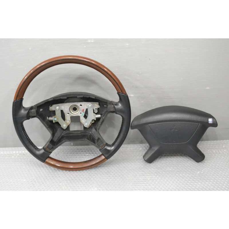 ディアマンテ セダン 前期(F36A) 純正 NARDI ナルディ 破損無 ディアマンテ セダン 前期(F36A) 純正 NARDI ナルディ 破損無