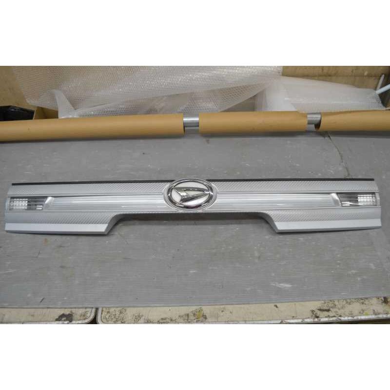 タント カスタム 後期(L375S L385S) 純正 破損無 取付OK テール