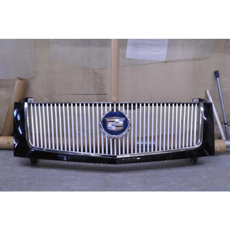 キャデラックエスカレード純正グリル