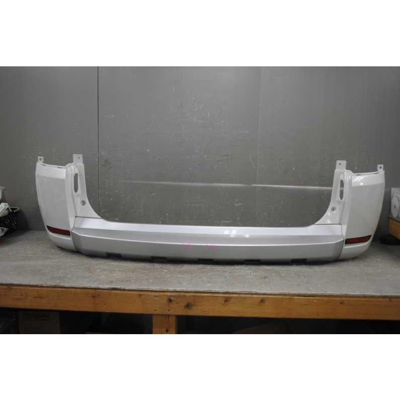 デリカ D5 M 前期 (CV1W CV5W) 純正 破損無 リアバンパー Rバンパー