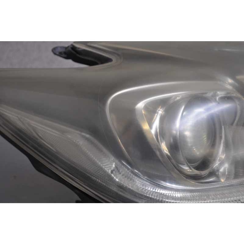 プリウス S 後期 (ZVW30) 純正 右 ヘッドライト ヘッドランプ HID