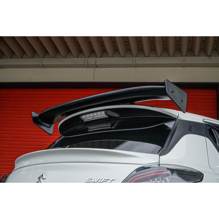 zc33s リザルトジャパン　カーボントランクスポイラー テールゲートスポイラー カーボンタイプ【SWIFT SPORT ZC33S