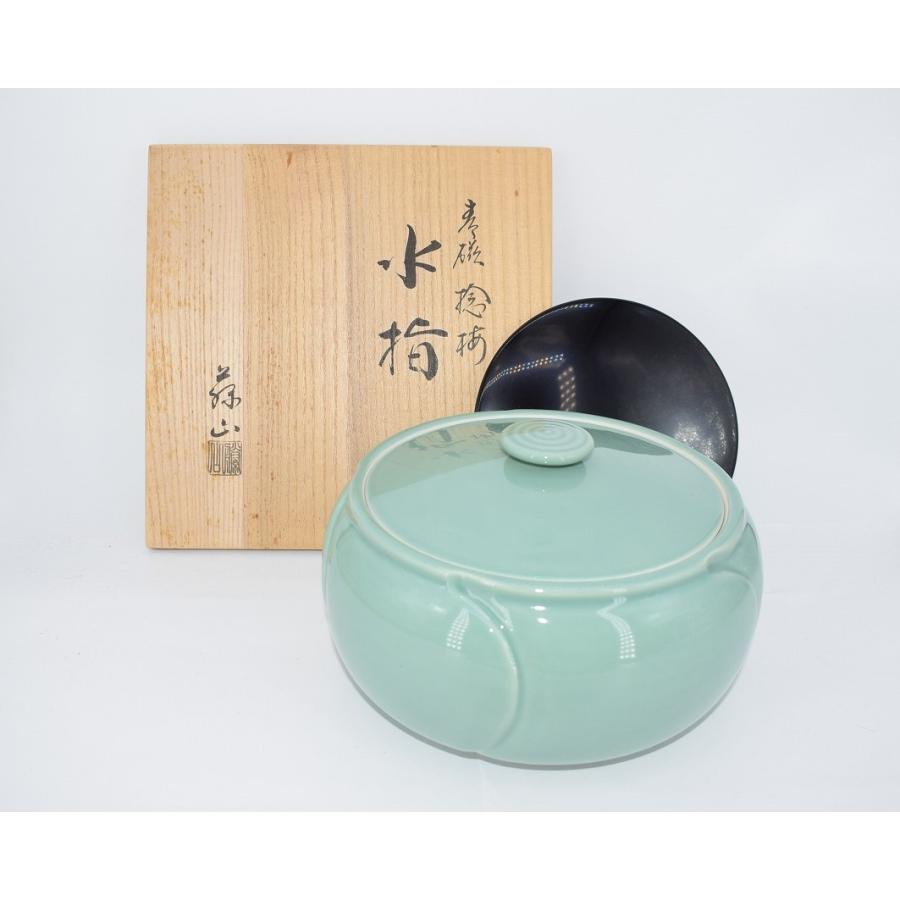 青磁 捻梅水差 藤山作