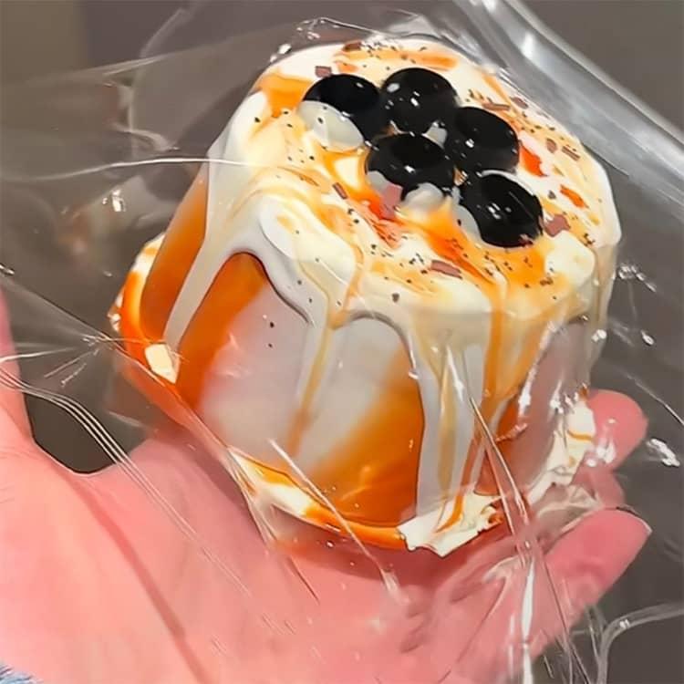 スクイーズ スクイーズケーキおもちゃ 食べ物スクイーズ 水感スクイーズ 握って遊ぶ パ そっくり プリン パン ケーキ スイーツ しっとり感 ゆっくり |  | 01
