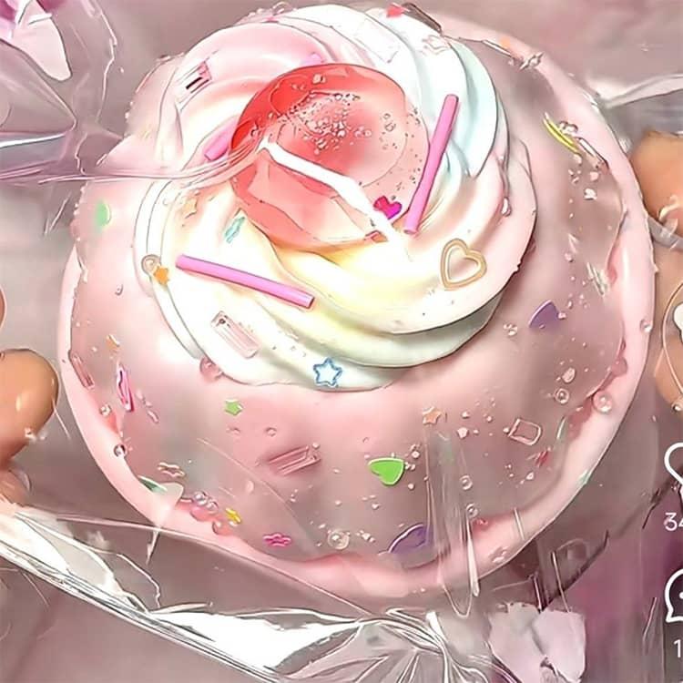 ゆめかわプリン 水感スクイーズ スクイーズ ぷにぷに メロジョイ スクイーズケーキおもちゃ 低反発 ふわふわ 肉球 感触 おもちゃ 肉球 感触 プッシ |  | 04