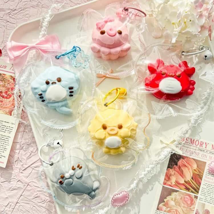 スクイーズ 海の生き物 ふわとろスクイーズ どうぶつ キーホルダー スクイーズ メロジョイ 動物 アニマル ふわふわ おもちゃ 握る玩具 袋のまま 柔 |  | 14