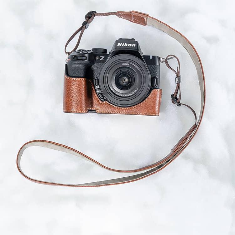 Nikon Zfc 専用 カメラケース PUレザー カメラ ケース 肩掛け レザー