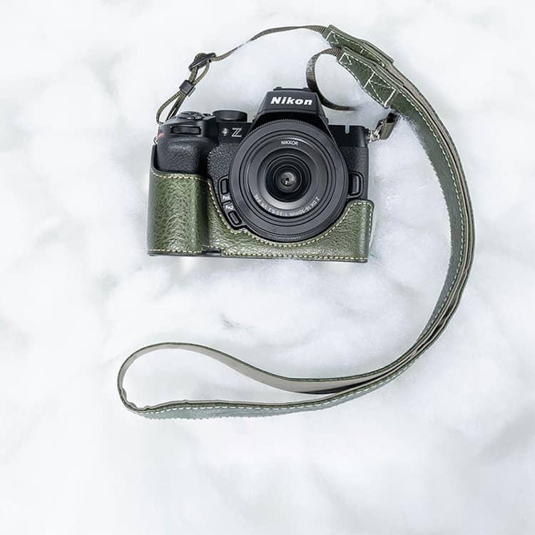 Nikon Zfc 専用 カメラケース PUレザー カメラ ケース 肩掛け レザー