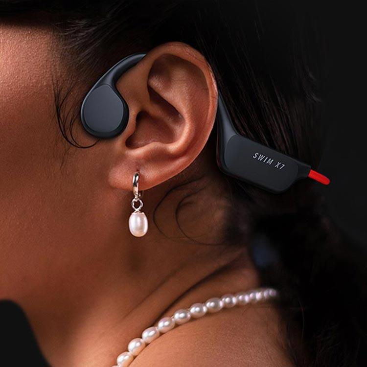 骨伝導イヤホン IP68 完全防水 マイク メモリ内蔵 通話 音漏れ防止