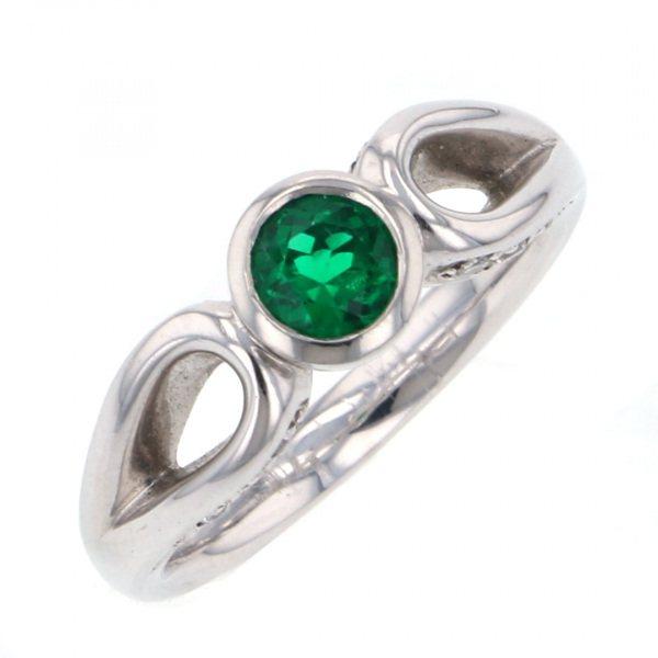 PT1000 エメラルド ダイヤモンド リング