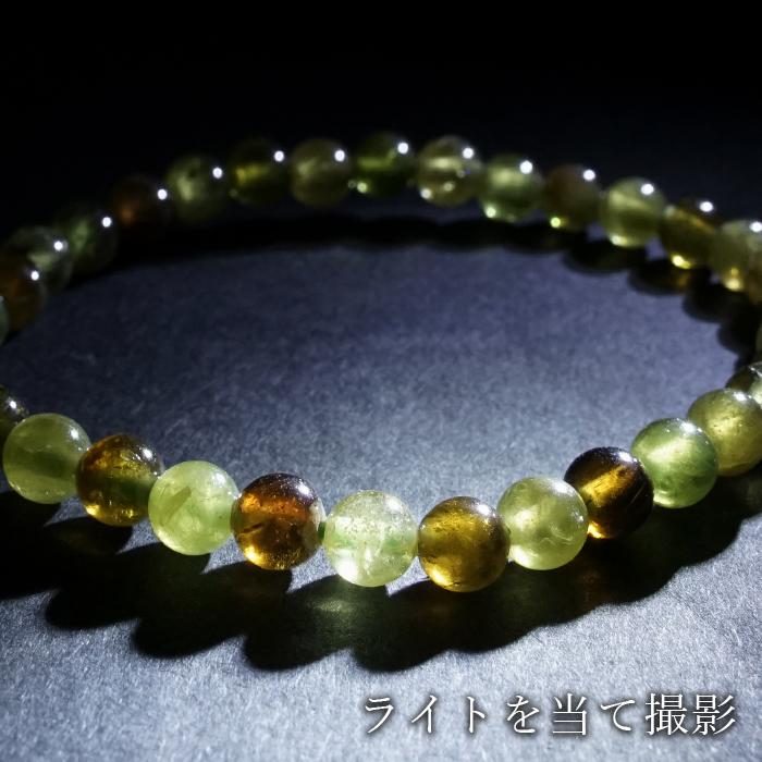 スフェーン 6mm ブレスレット【一点もの】ブラジル産 Sphene チタナイト ７月誕生石 ヒーリング 浄化 天然石 パワーストーン カラーストーンの画像