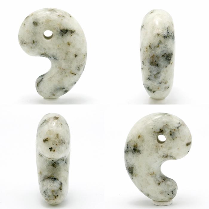 杉石 スギライト 30mm 勾玉 愛媛県岩城島産 Sugilite 日本銘石 天然石