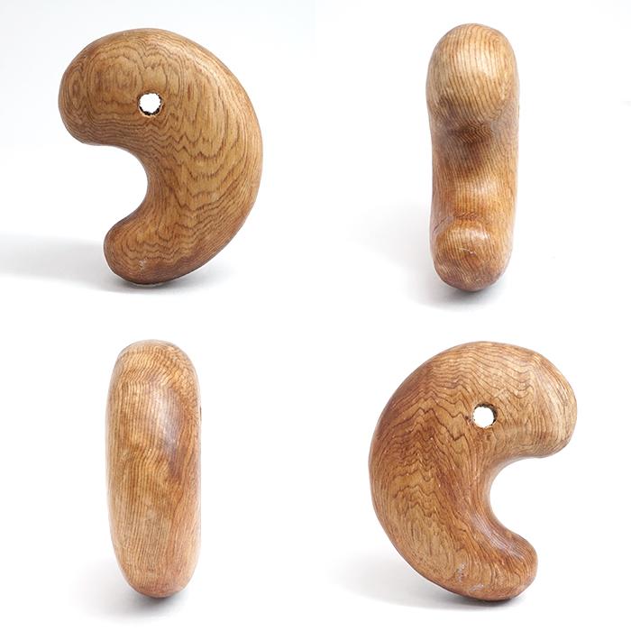 屋久杉（油木）勾玉 40mm【一点物】YAKUSUGI (Oil-base wood) 鹿児島県