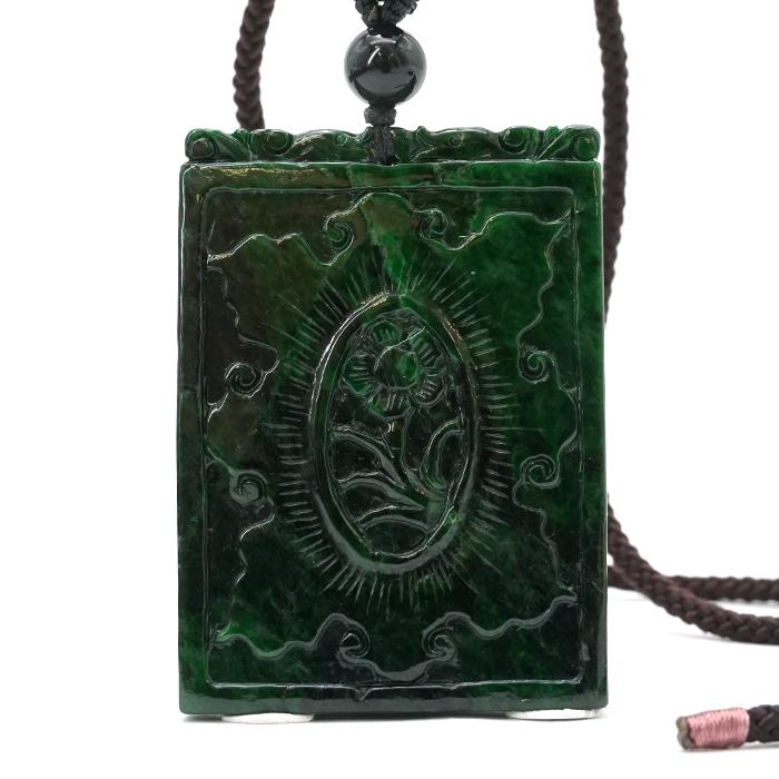 ミャンマー翡翠 中国紐ネックレス 鯉×花 ミャンマー産 彫り物