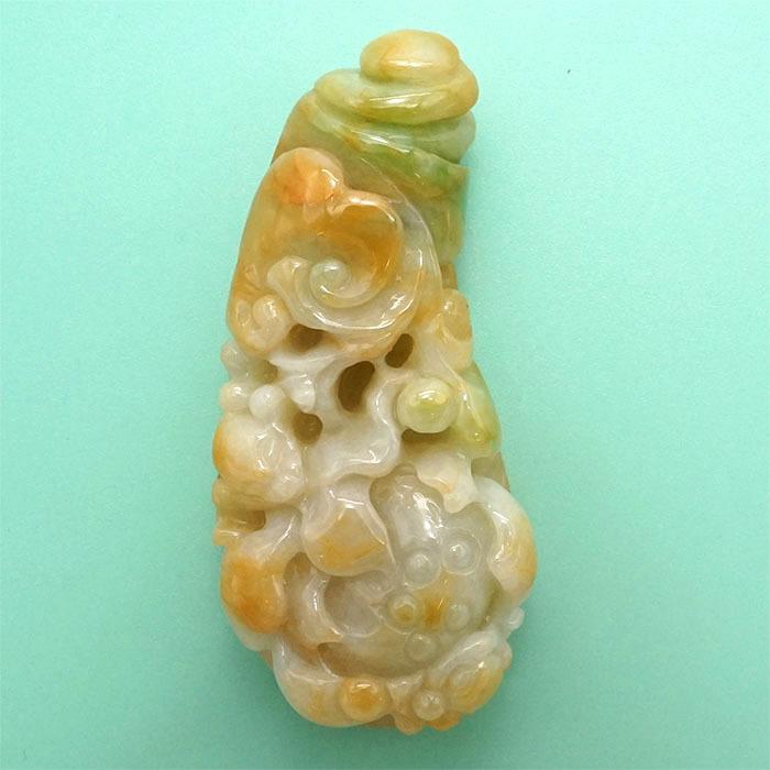 【一点物】 翡翠 蝙蝠&如意 彫り物 約36.2g ミャンマー産 天然石 パワーストーンの画像